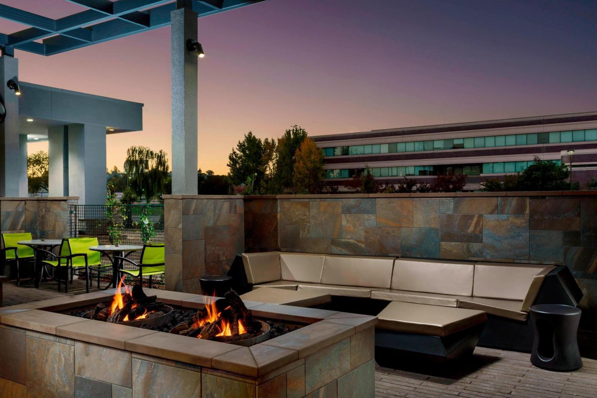Springhill Suites By Marriott Belmont Redwood Shores Екстер'єр фото